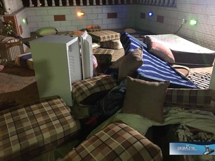 بالصور: توغل في يعبد وتفتيش وعبث بمحتويات المنازل